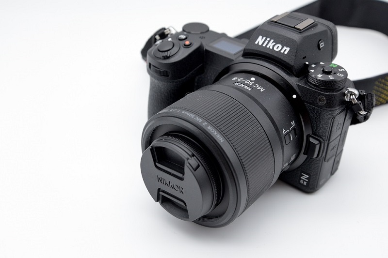 NIKKOR Z MC 50mm f/2.8カメラとの取付